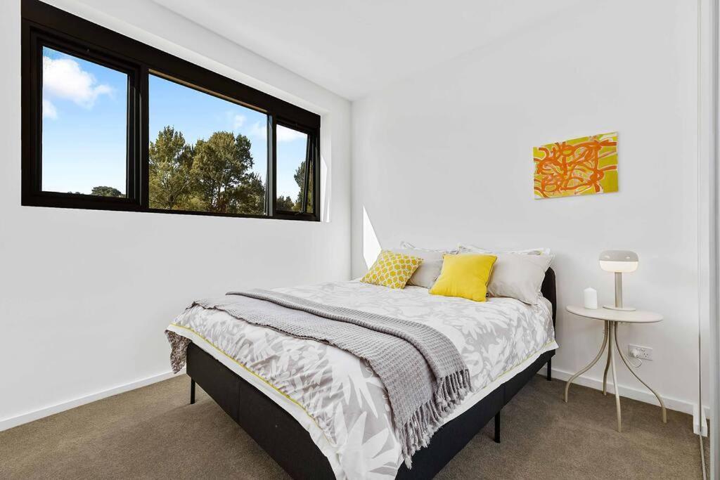 Villa Modern Art And Private Entrance & Plenty Free Parking Camberra Exterior foto