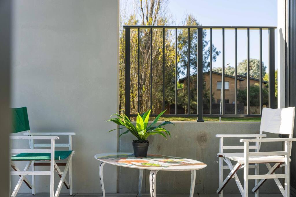 Villa Modern Art And Private Entrance & Plenty Free Parking Camberra Exterior foto