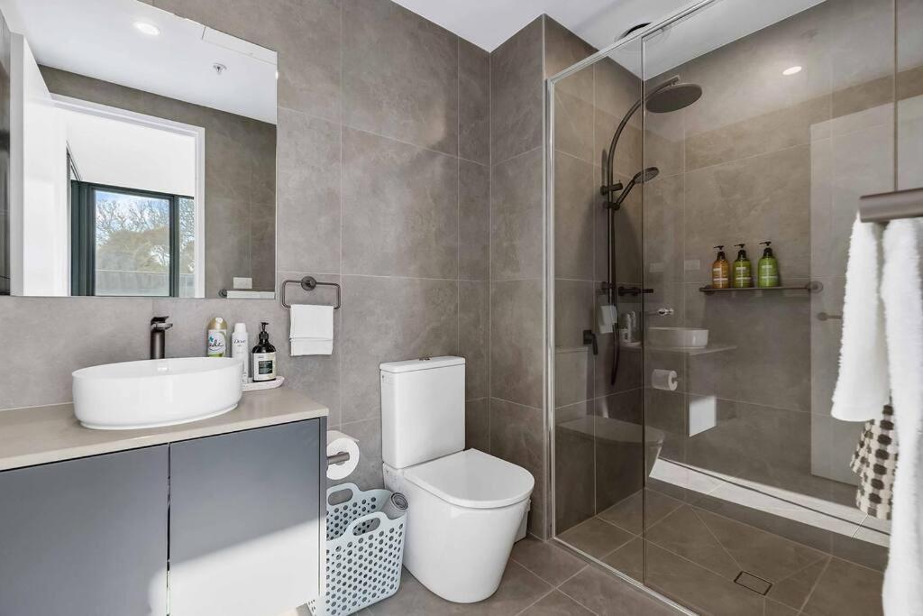 Villa Modern Art And Private Entrance & Plenty Free Parking Camberra Exterior foto
