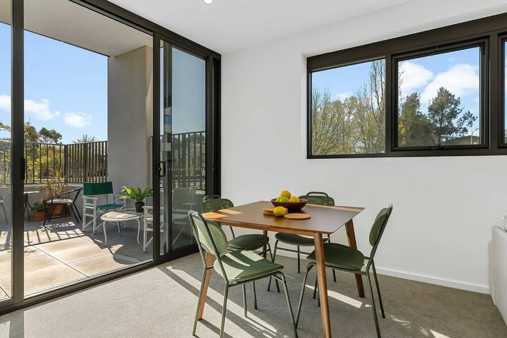 Villa Modern Art And Private Entrance & Plenty Free Parking Camberra Exterior foto
