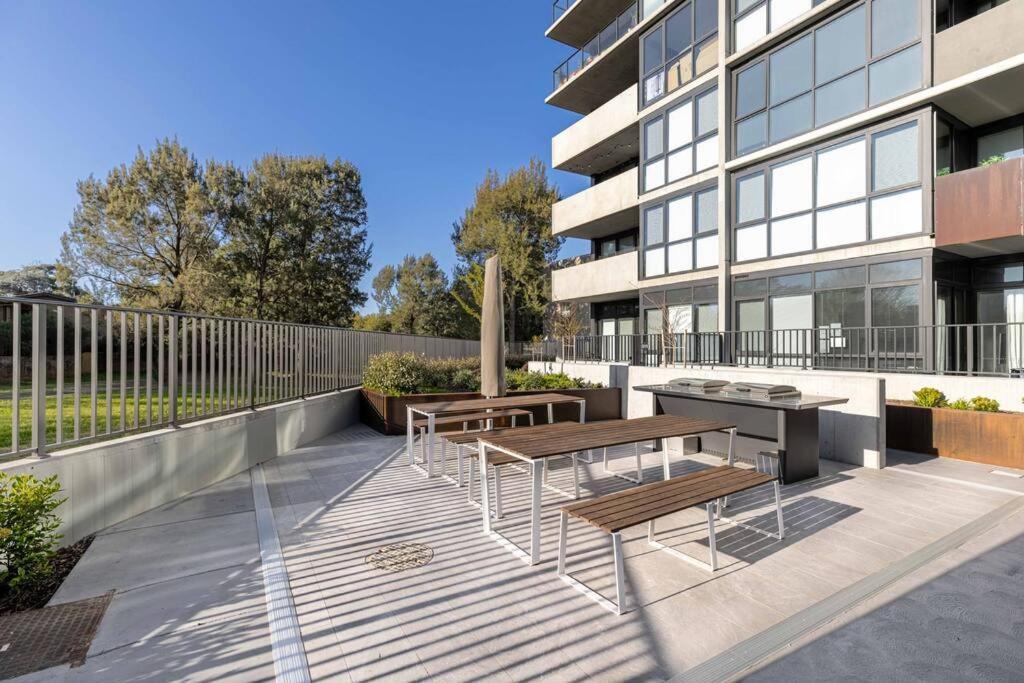 Villa Modern Art And Private Entrance & Plenty Free Parking Camberra Exterior foto